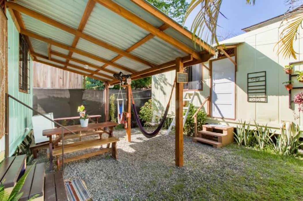 Container House Cahuita酒店 外观 照片